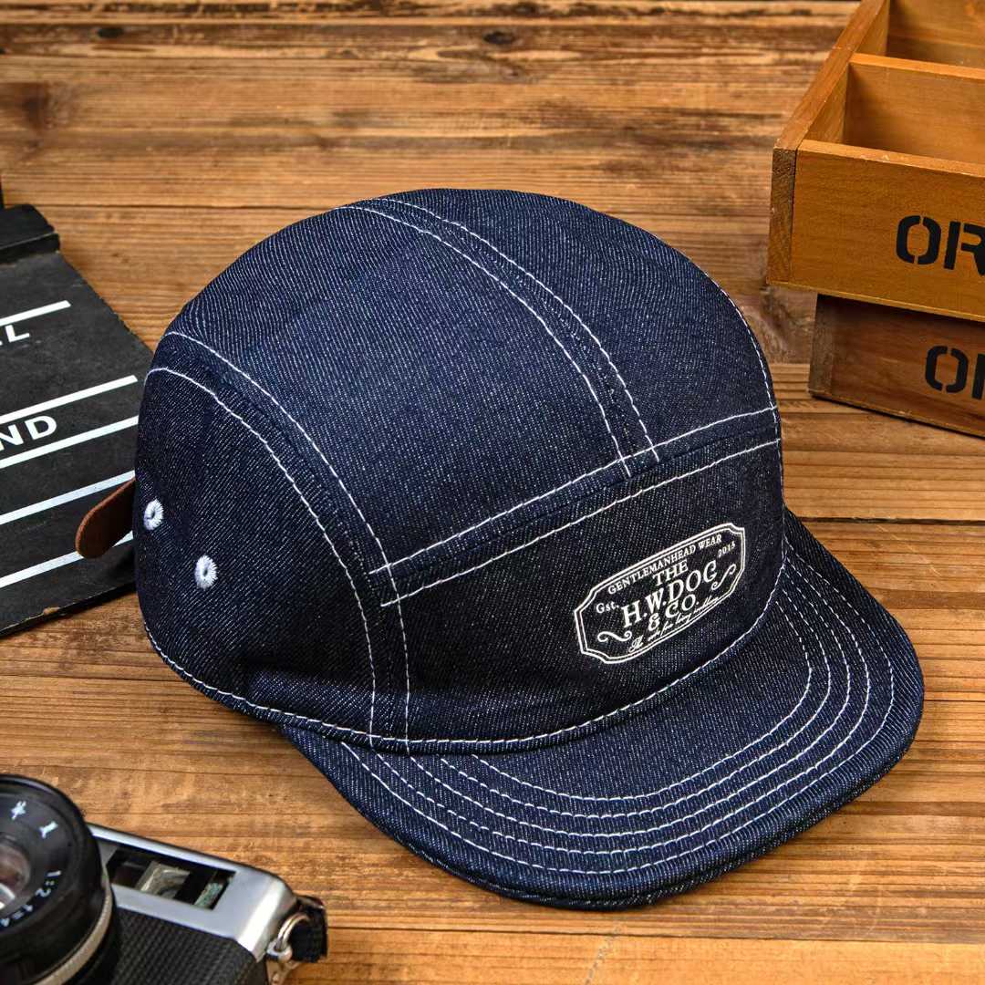 Czapka baseballowa z denimu z  – Cycling Commute Outfit recenzja i cena